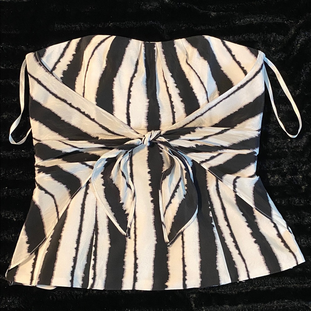 White House Black Market Black and White Strapless Tie-Front Top